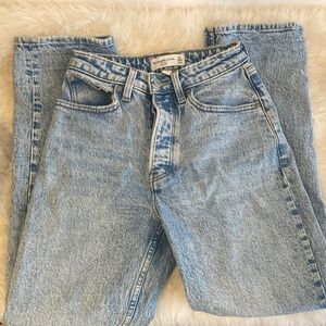 Abercrombie & Fitch Curve Love Dad Jeans